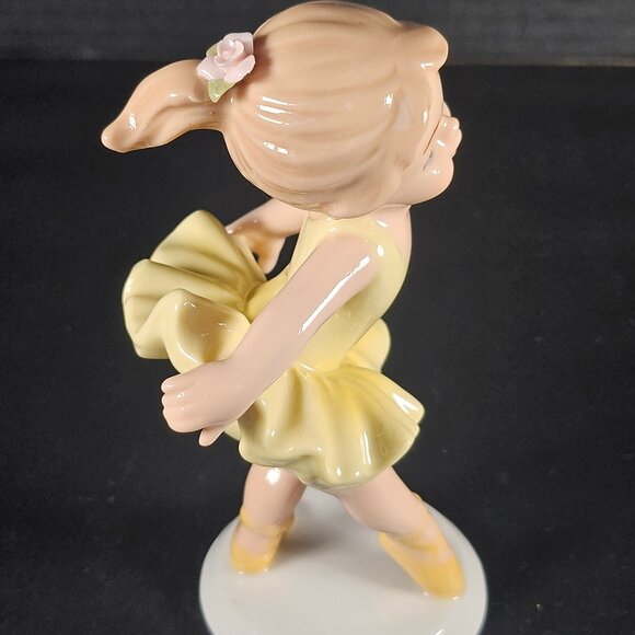 Cosmos Gifts Fine Porcelain Yellow Tutu, Ballerina Girl Figurine Beautiful ! - Picture 5 of 10